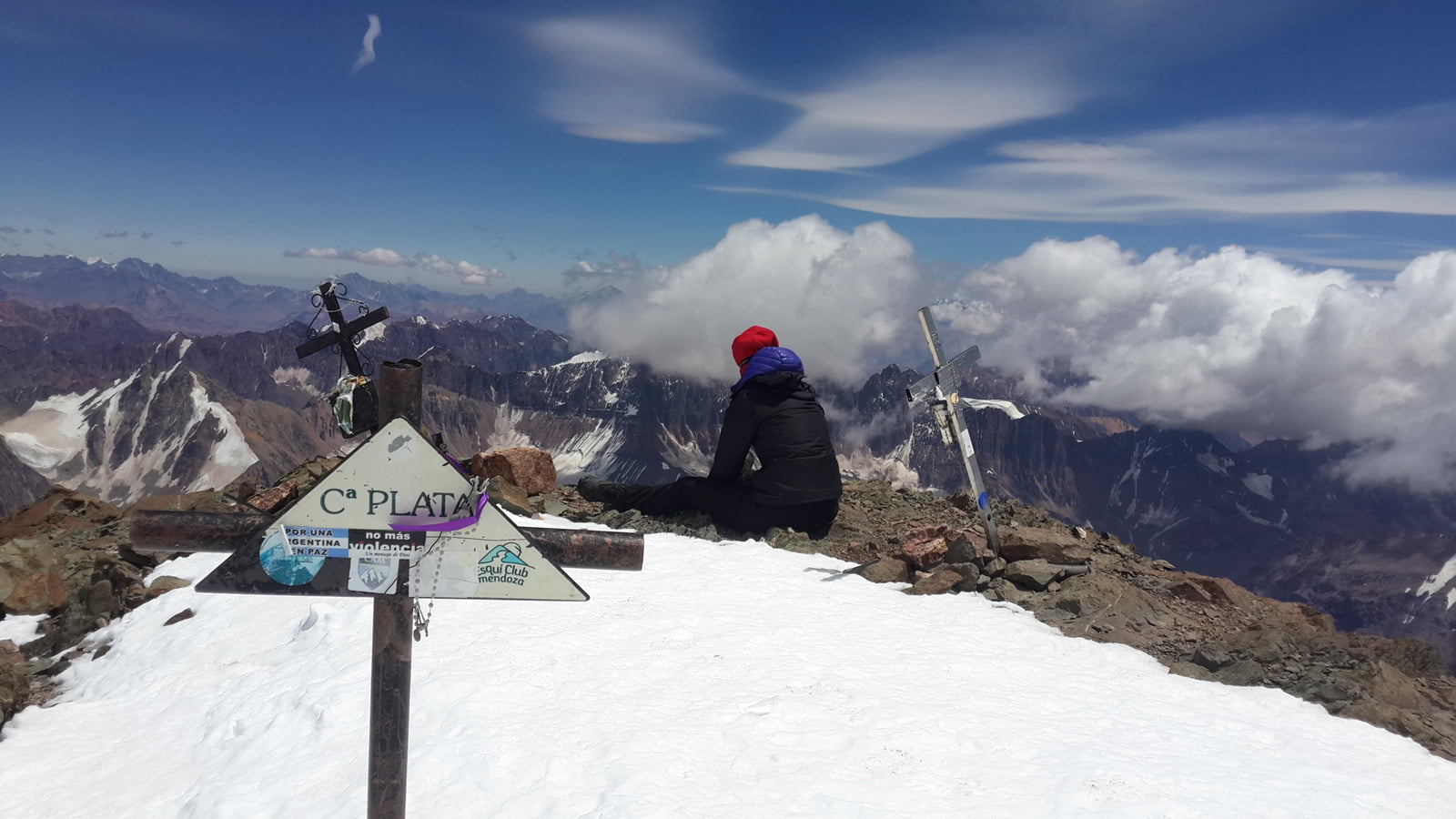 Descanso de cumbre Ascent Mount Plata