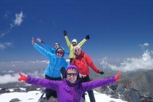 Montañismo en mendoza. Trekking en Mendoza 2 day mountaineering Mendoza. Grupo de Senderismo en Mendoza