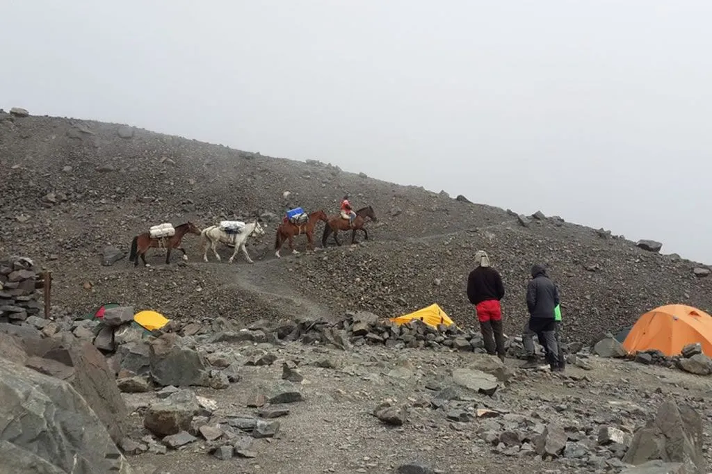 Campamento el salto Ascenso cerro plata