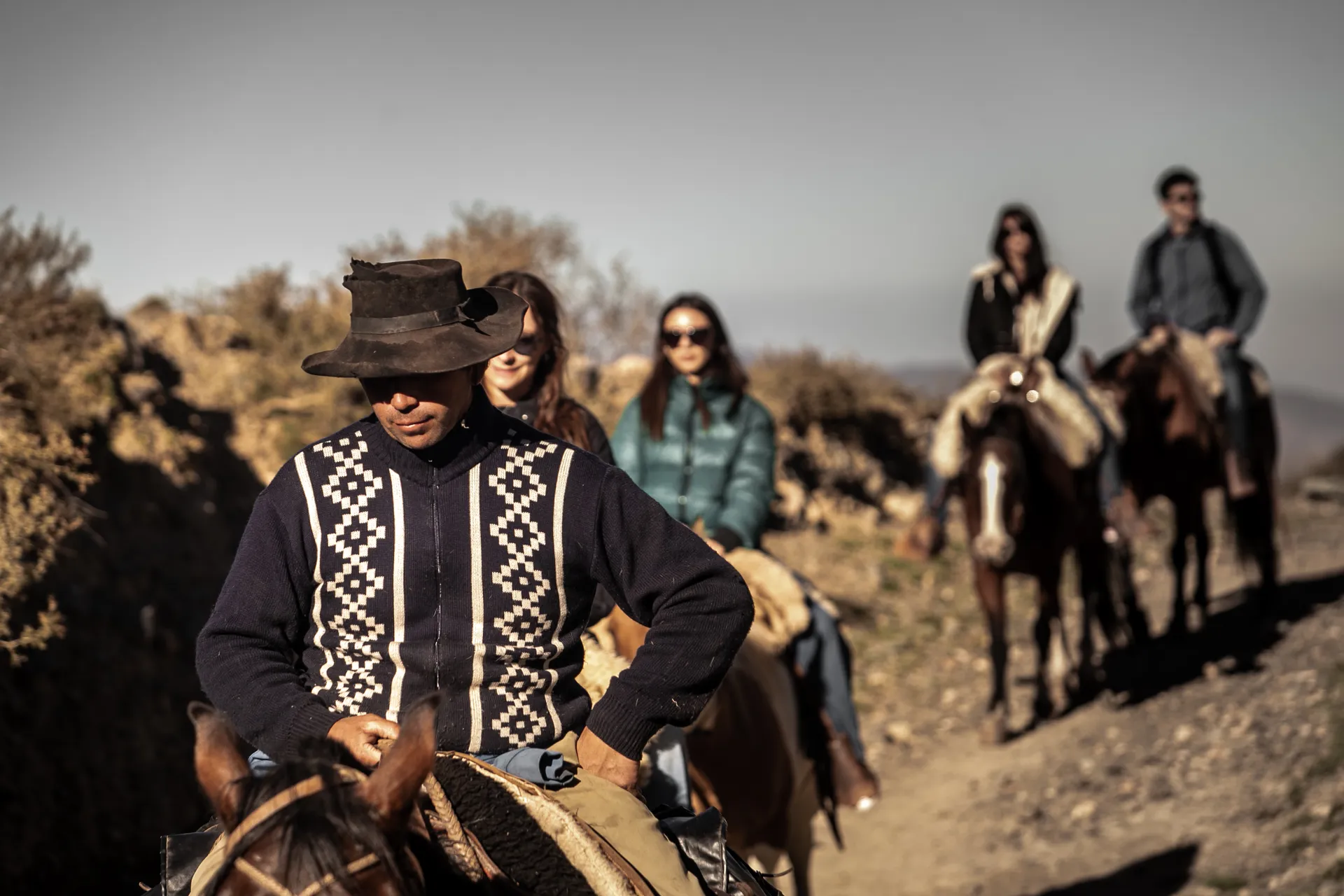 CABALGATA AL ATARDECER EN LOS ANDES